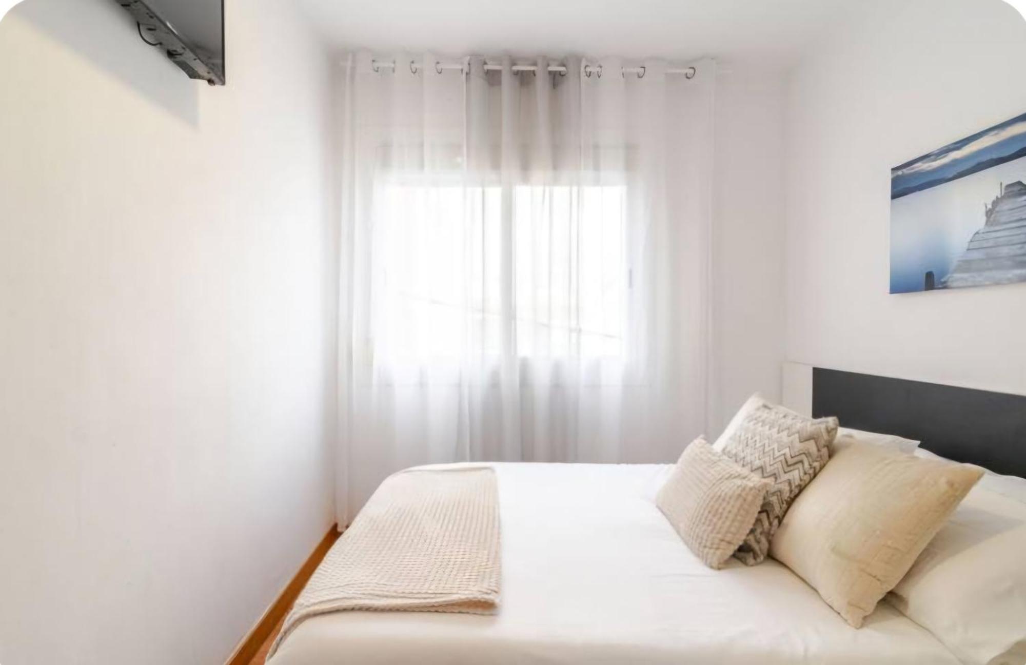 Hermoso Apartamento Cerca Al Mar Blanes Exterior foto